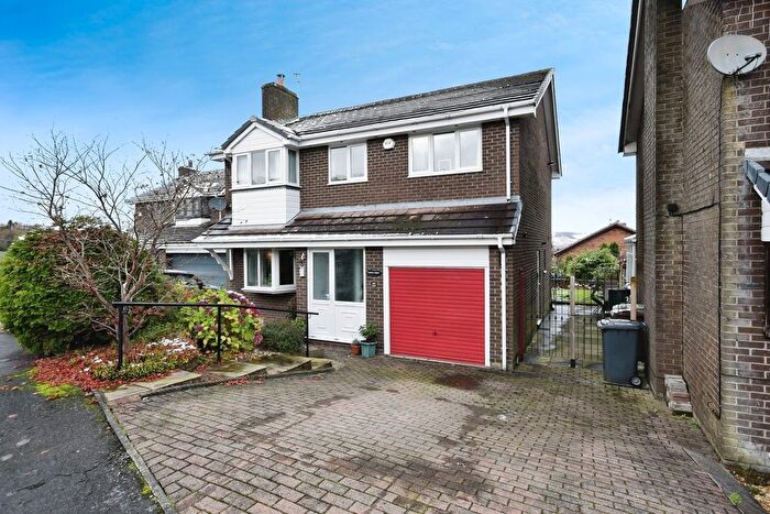 4 Bedroom Detached House For Sale In Storth Meadow Road, Glossop, SK13