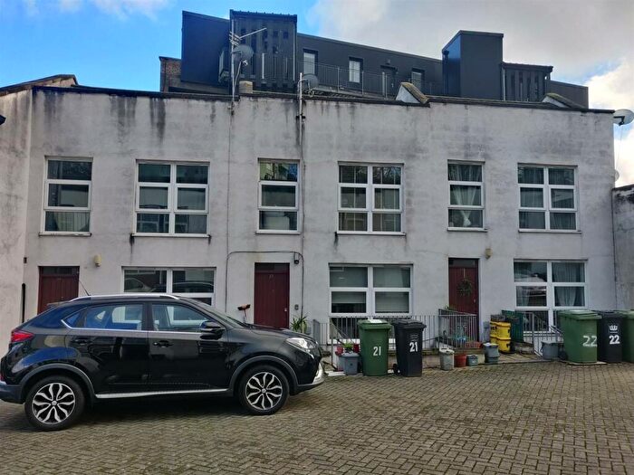 1 Bedroom Flat To Rent In Century Yard, London, SE23