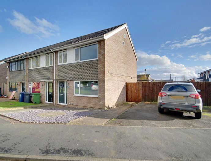 3 Bedroom End Of Terrace House To Rent In Hill Rise, St. Ives, Cambridgeshire, PE27