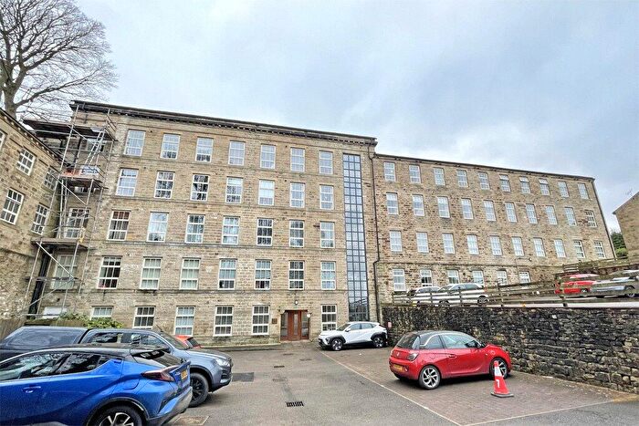 1 Bedroom Apartment For Sale In Woodlands Mill, Steeton, BD20