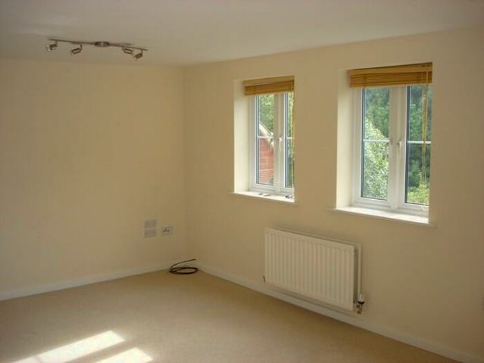 2 Bedroom Flat To Rent In Muirfield Close, Doddington Park, Lincoln, LN6