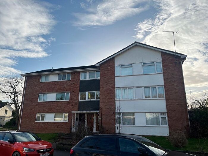 3 Bedroom Maisonette To Rent In Deane Drive, Taunton, TA1