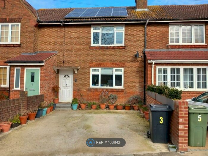 3 Bedroom Terraced House To Rent In Windham Road, Richmond, TW9