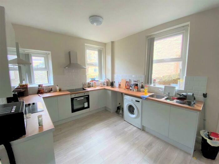 6 Bedroom Private Hall To Rent In Blades Street, Lancaster, LA1