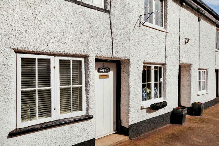 2 Bedroom Cottage To Rent In Fore Street, Beer, EX12