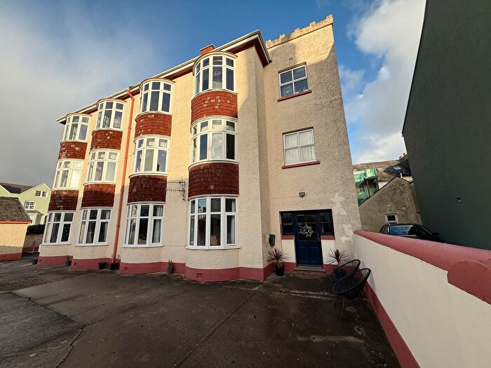 3 Bedroom Flat For Sale In Sutton Gardens, Sutton Street, Tenby, SA70