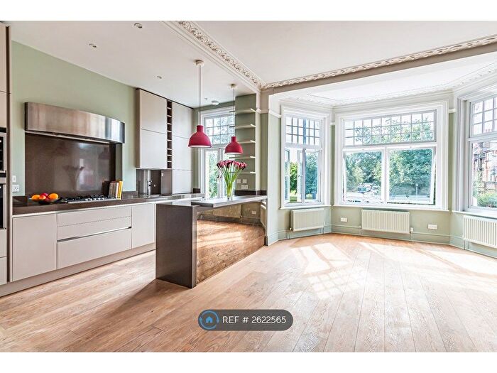 2 Bedroom Flat To Rent In Clapham Common North Side, London, SW4