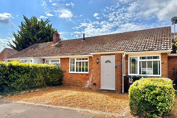 2 Bedroom Terraced Bungalow For Sale In Hightown Gardens, Ringwood, BH24