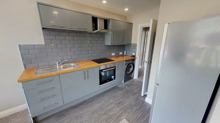 1 Bedroom Flat To Rent In Meanwood Road, Meanwood, Leeds, LS7