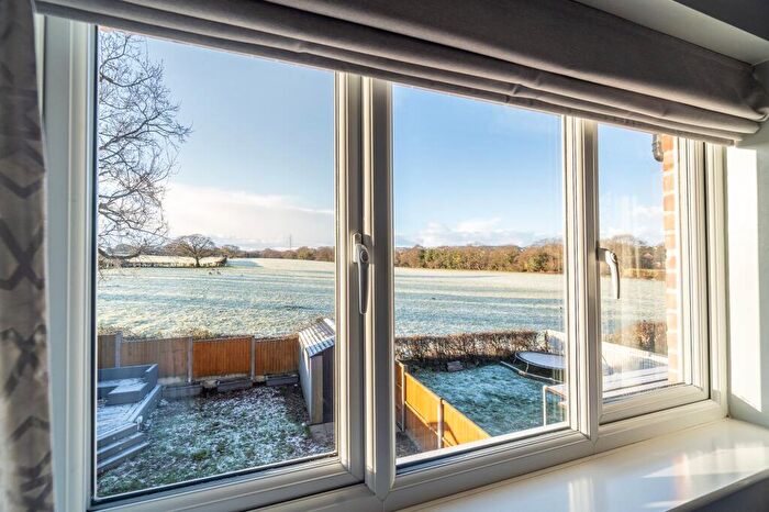 4 Bedroom Detached House For Sale In Llys Cwyfan, Oakenholt, CH6