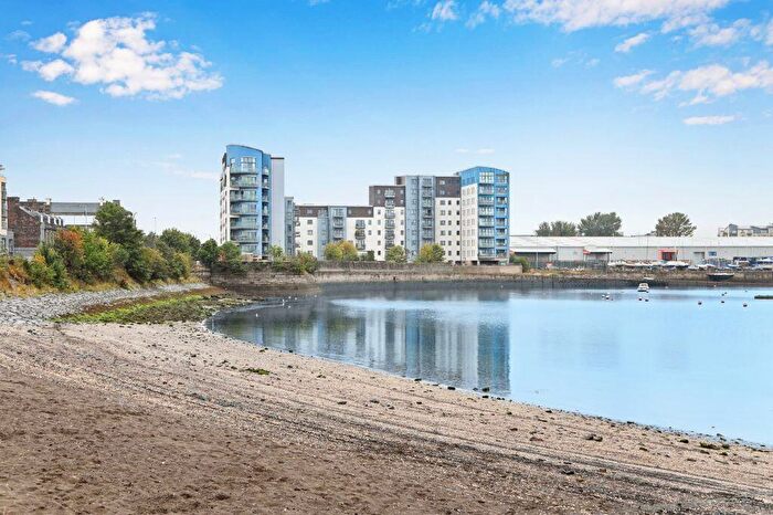 2 Bedroom Flat For Sale In / Lower Granton Road, Granton, Edinburgh, EH5