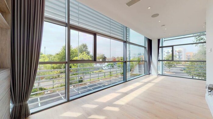 Studio To Rent In Station Road, KT15