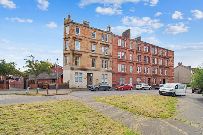 2 Bedroom Flat To Rent In Oran Street, Flat /, North Kelvinside, Glasgow, G20