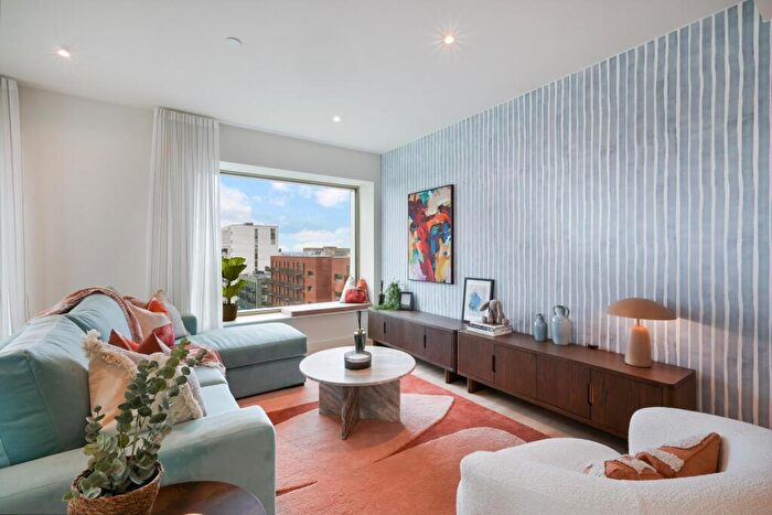 3 Bedroom Apartment For Sale In Steamer Building, Royal Wharf, London, E16