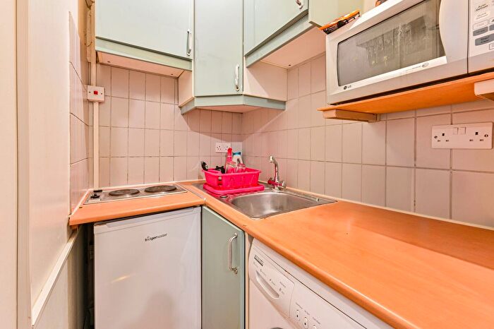 Studio For Sale In Latymer Court, Hammersmith, London, W6