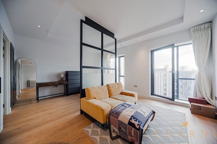 Studio To Rent In Flat, Java House, Botanic Square, London, E14