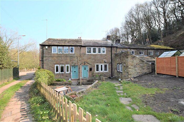 1 Bedroom Cottage To Rent In Lower Putting Mill, Denby Dale, HD8