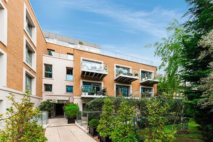 2 Bedroom Flat To Rent In Oakhill Road, London, SW15