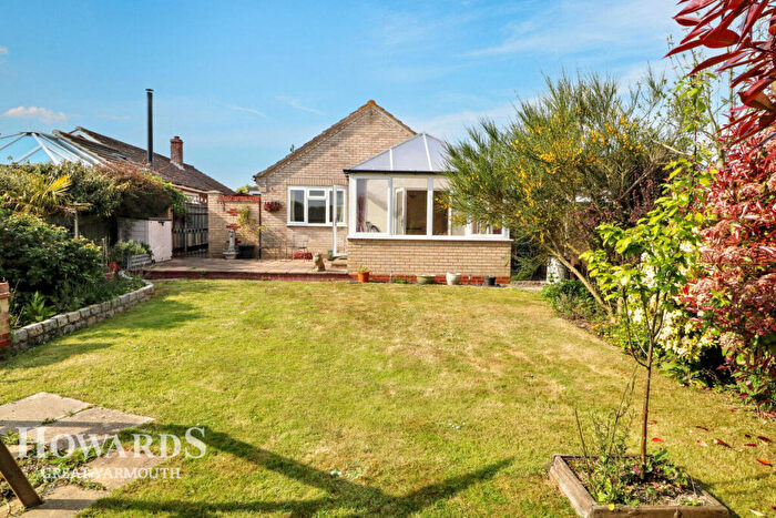 3 Bedroom Detached Bungalow For Sale In St Nicholas Way, Potter Heigham, NR29