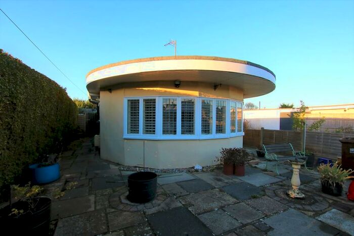 1 Bedroom Detached Bungalow To Rent In Coast Road, Pevensey Bay, BN24