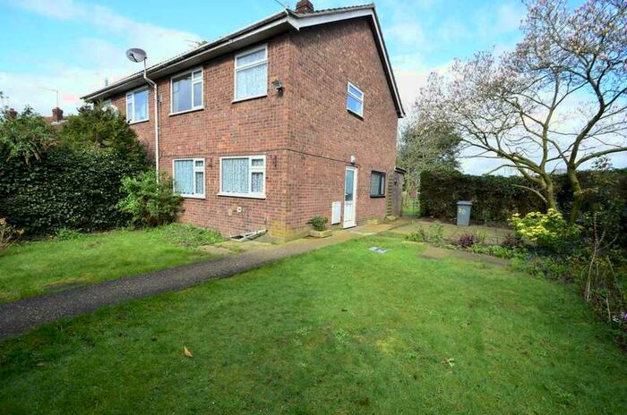 3 Bedroom Semi-Detached House To Rent In Bilney Lane, Norwich, NR10