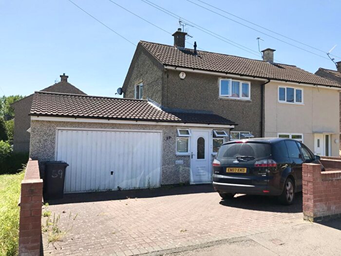 2 Bedroom House To Rent In Shield Crescent, Leicester, LE2