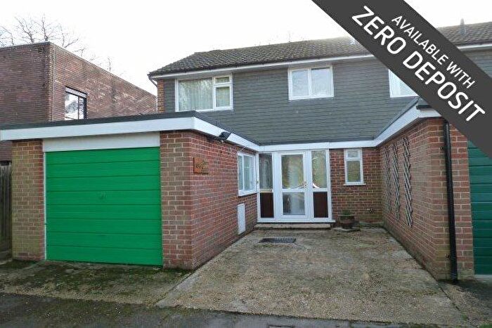 4 Bedroom End Of Terrace House To Rent In Pembroke Close, Romsey, SO51