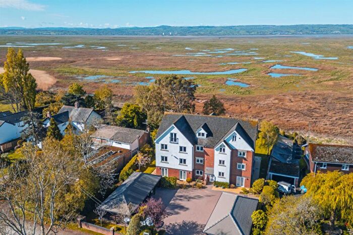 2 Bedroom Apartment For Sale In Manorial Road, Parkgate, Cheshire, CH64