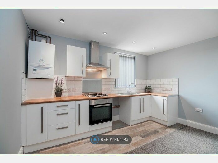 2 Bedroom Flat To Rent In Eleanor Street, Widnes, WA8
