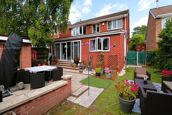 3 Bedroom Detached House For Sale In Littleworth Lane, Monk Bretton Barnsley, S71