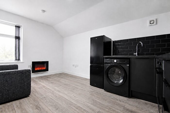 1 Bedroom Flat To Rent In Donald Street, Roath, CF24