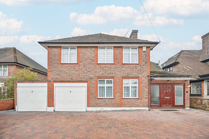 4 Bedroom Detached House To Rent In Aylmer Road, East Finchley, London, N2