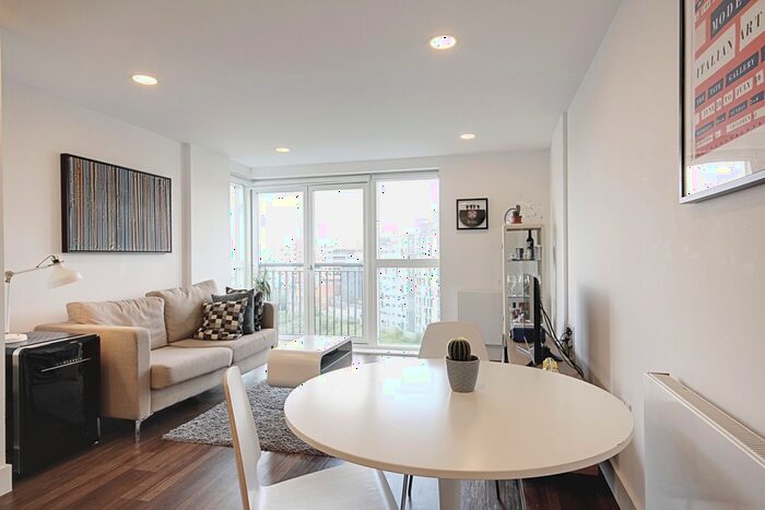 1 Bedroom Flat To Rent In Market Road, London, N7