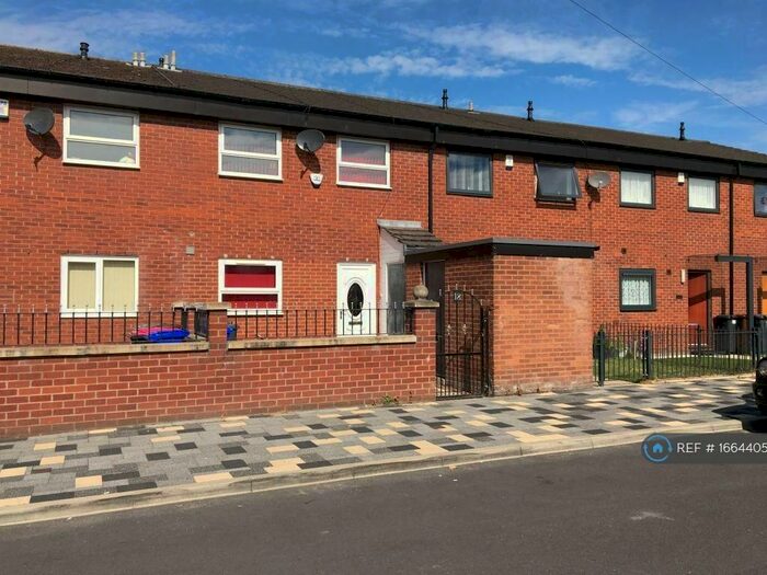 4 Bedroom Terraced House To Rent In Ewart Avenue, Salford, M5