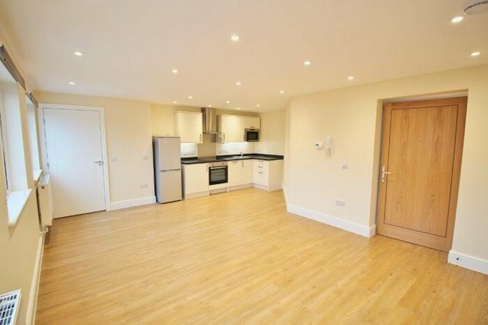 1 Bedroom Flat To Rent In London Road, Riverhead, Sevenoaks, TN13
