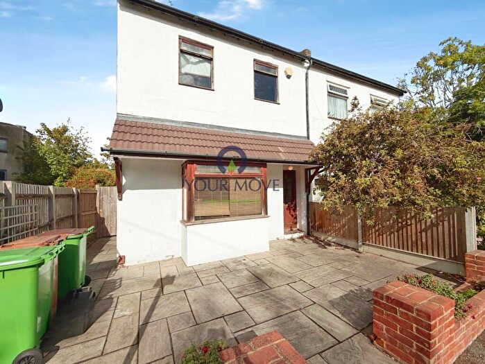 3 Bedroom Semi Detached House To Rent In Oakhill Road, Sutton, SM1