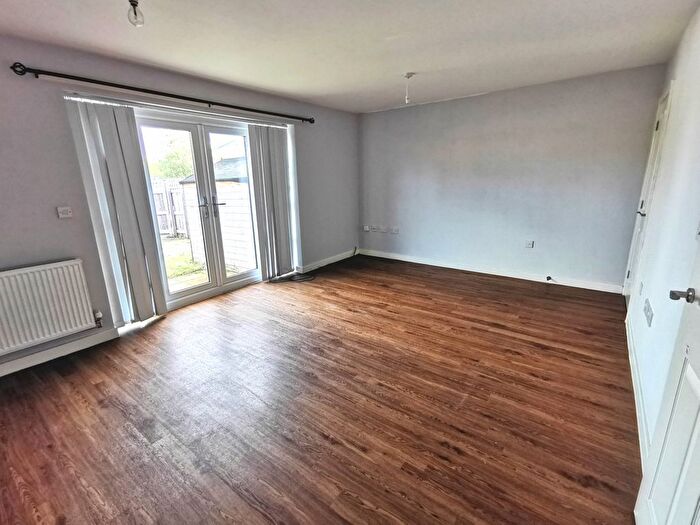 3 Bedroom Terraced House To Rent In Gorton Lane, Manchester, M12