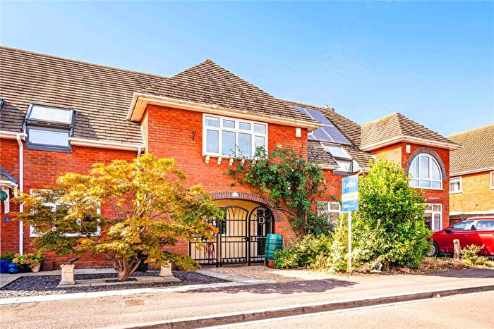 3 Bedroom Terraced House For Sale In The Nurseries, Eaton Bray, Central Bedfordshire, LU6