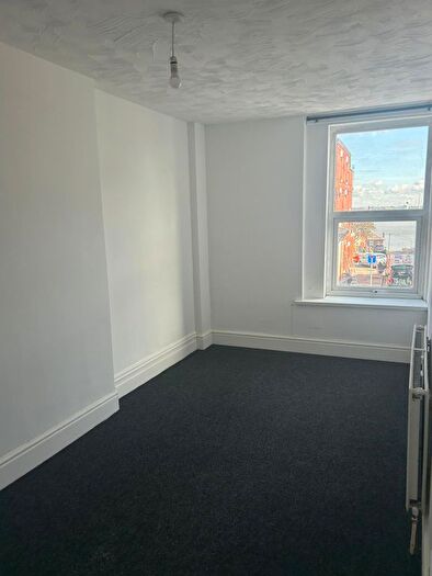 2 Bedroom Flat To Rent In King Street, Egremont, CH44