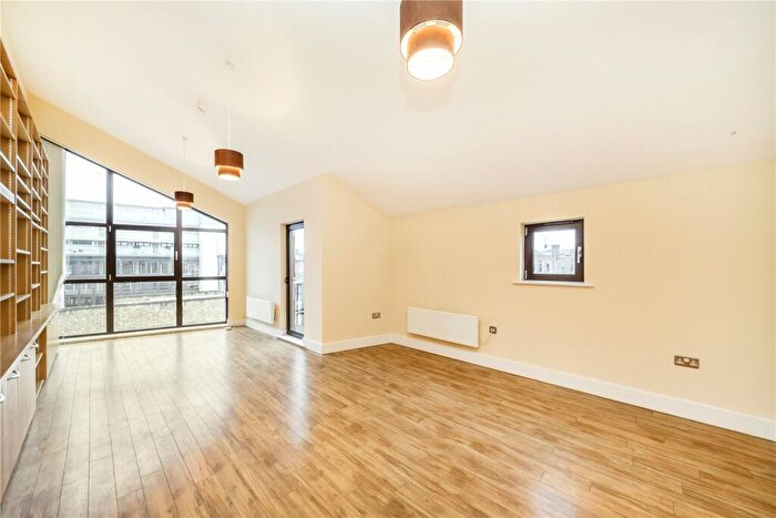 2 Bedroom Apartment To Rent In Kennington Park Road, London, SE11