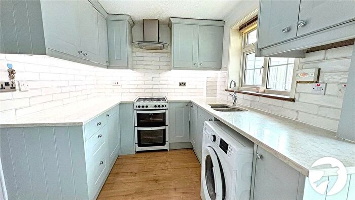 2 Bedroom End Of Terrace House To Rent In Greenacre Close, Swanley, Kent, BR8