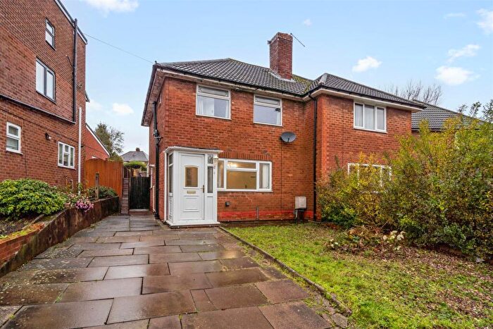 3 Bedroom Semi Detached House To Rent In Silverton Crescent, Birmingham, B13