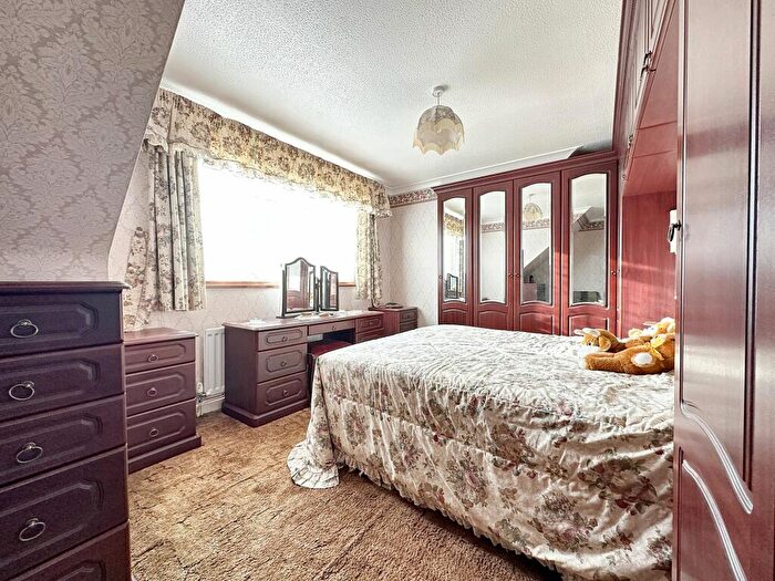 5 Bedroom Detached House For Sale In Chapel Lane, Langley, SO45