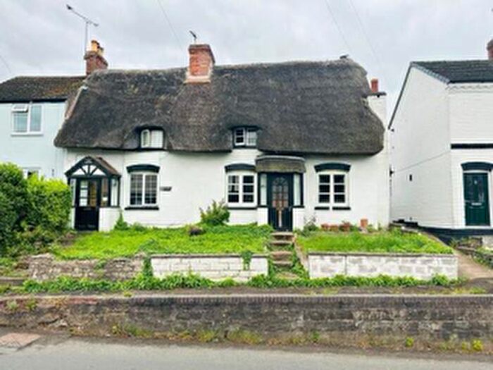 3 Bedroom Cottage To Rent In Banbury Road, Southam, CV47