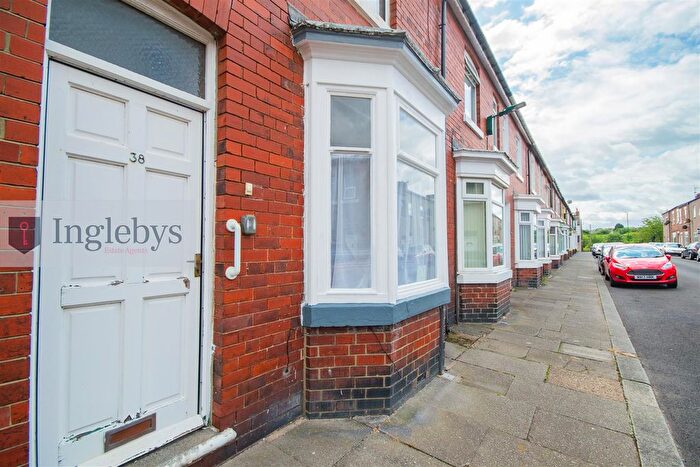 2 Bedroom Terraced House To Rent In High Row, Loftus, TS13