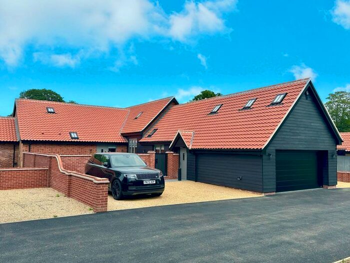 5 Bedroom Barn Conversion For Sale In Beeston Lane, Beeston, Norwich, NR12