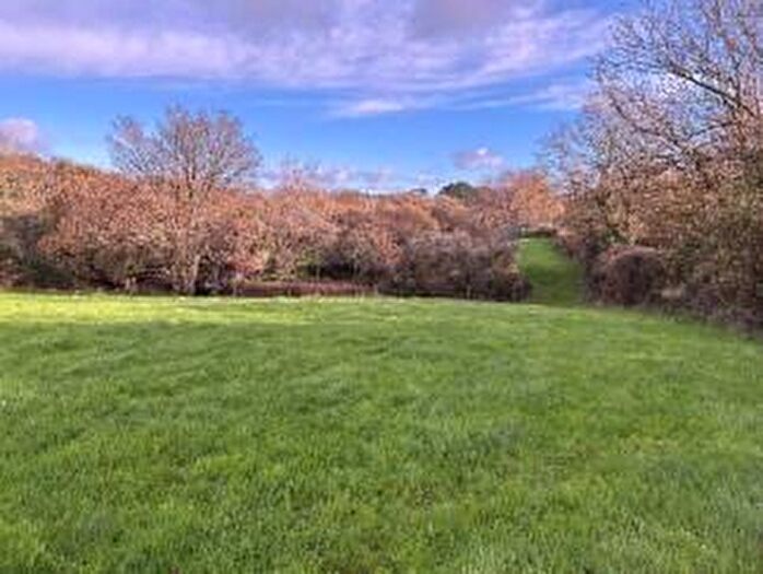 Land To Rent In , EX31