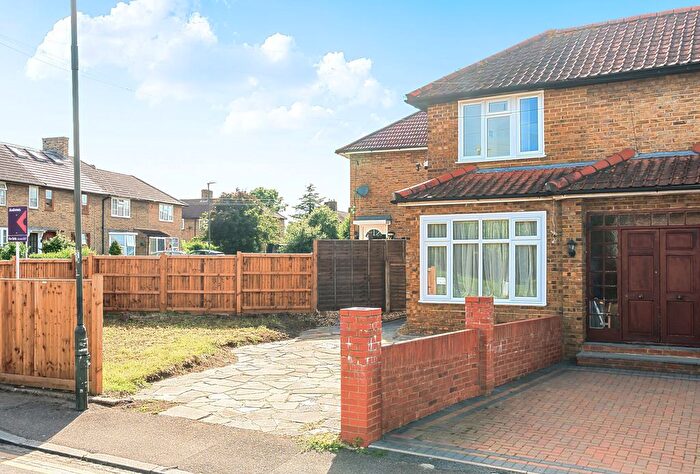 1 Bedroom End Terrace House For Sale In Lessness Road, Morden, SM4