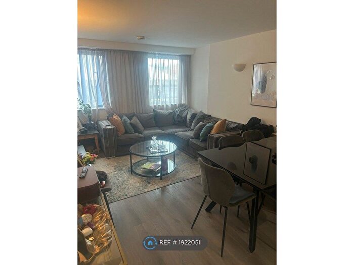 1 Bedroom Flat To Rent In Whitworth Street West, Manchester, M1