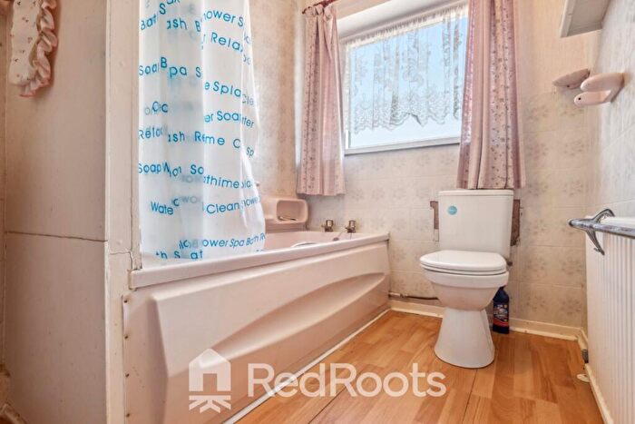 2 Bedroom Detached Bungalow For Sale In Appleton Way, Doncaster, South Yorkshire, DN5